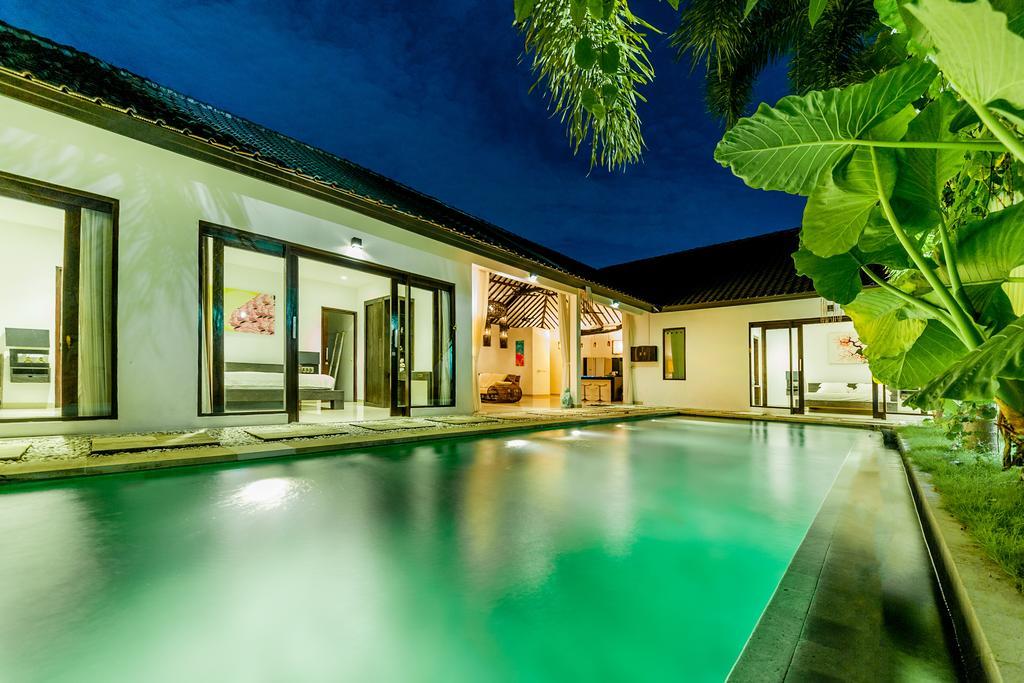 Villa Sara Seminyak Oda fotoğraf